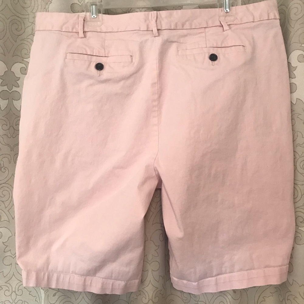 16 • Lands End Trouser Flat Front Shorts EUC - Picture 2 of 5
